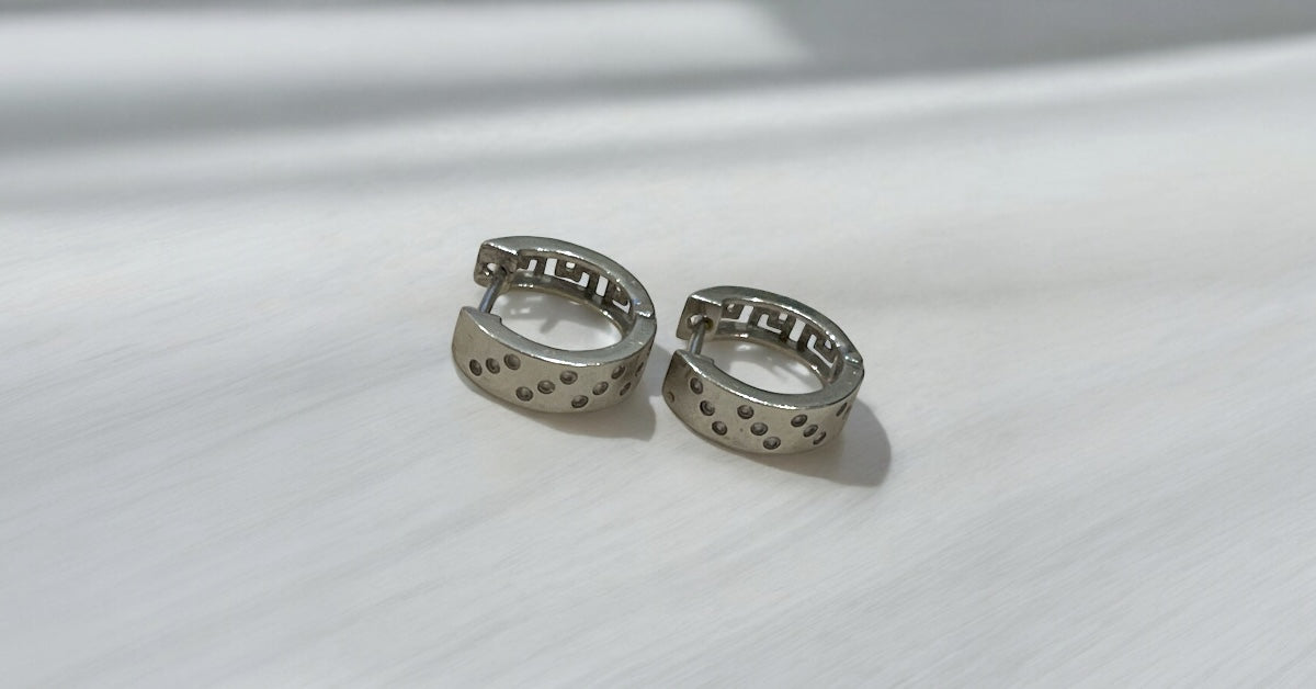 18K Gold Diamond Huggie Hoop Earrings | Luxury Diamond Earrings